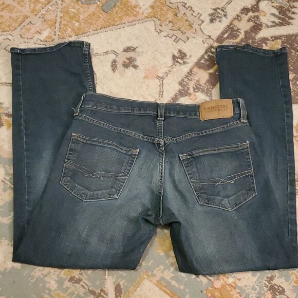 Levis Signature Jeans Men's 30x30.5 S61 Relaxed Straight Leg Dark Wash, low rise - Picture 3 of 8